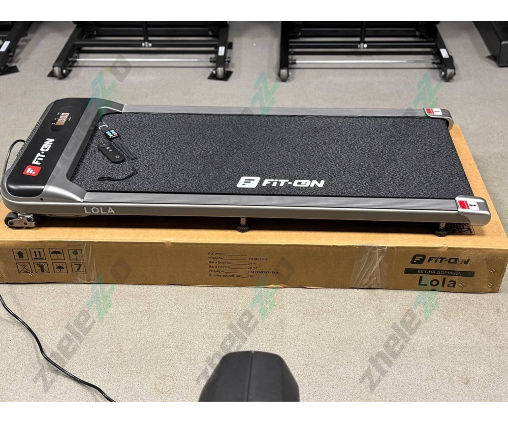 Оренда бігової доріжки Fit-On Lola + захист підлоги