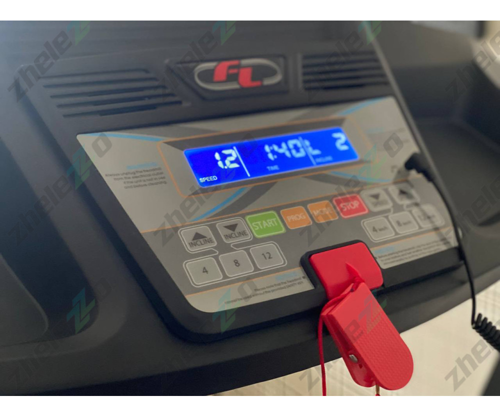 Оренда бігової доріжки FitLogic T210C + захист підлоги